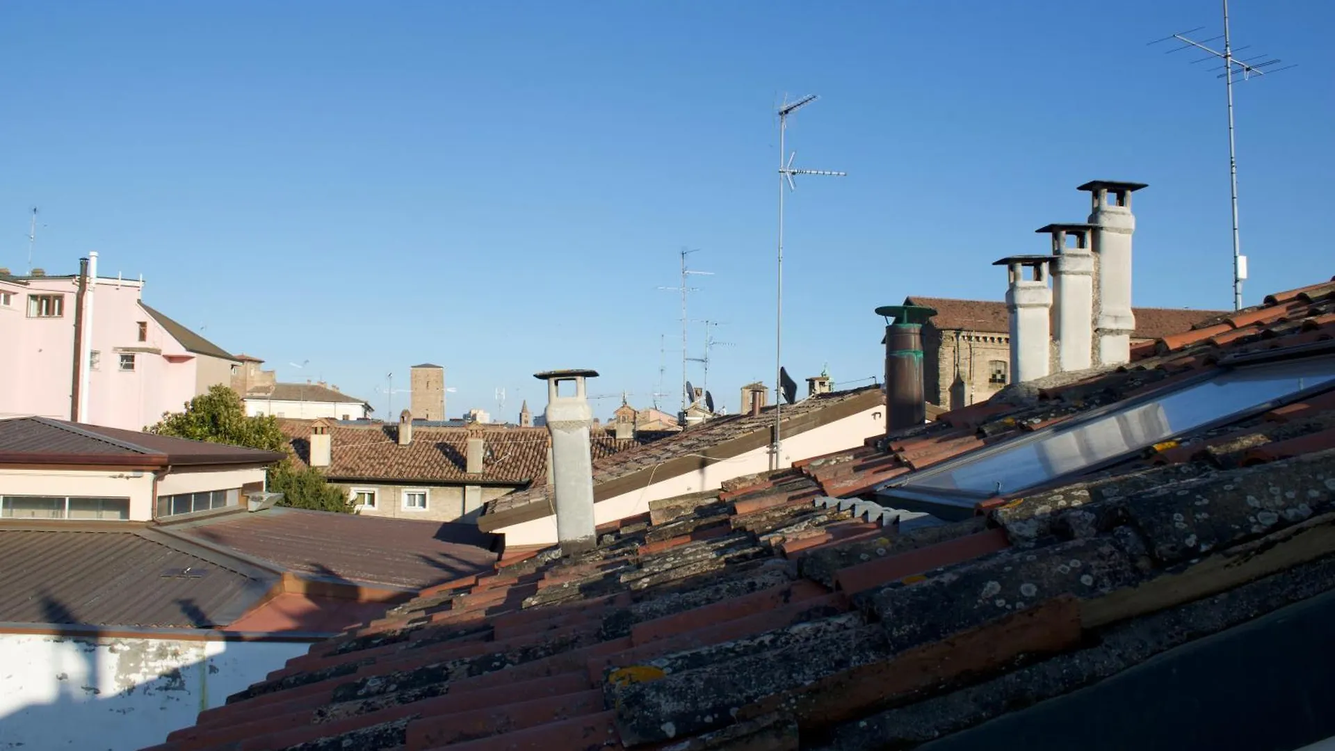 Corte Cavour. Una Mansarda Nel Cuore Della Citta Ravenna Italy
