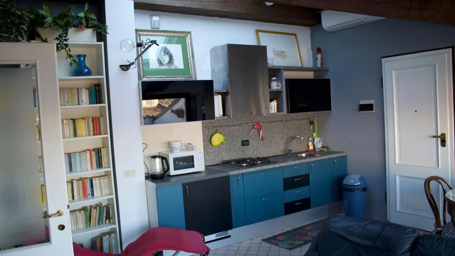 Apartment Corte Cavour. Una Mansarda Nel Cuore Della Citta Ravenna